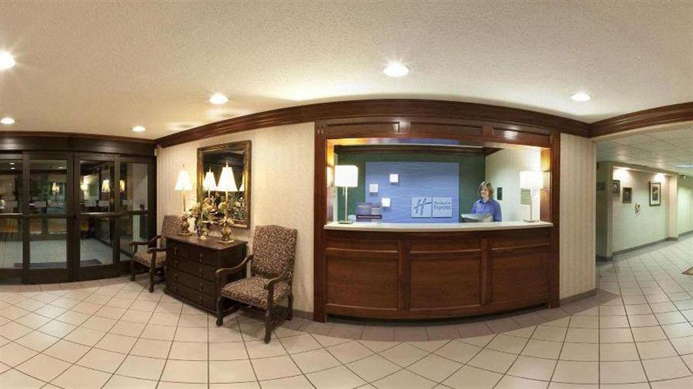 Holiday Inn Express Hotel Fort Campbell-Oak Grove By Ihg Luaran gambar